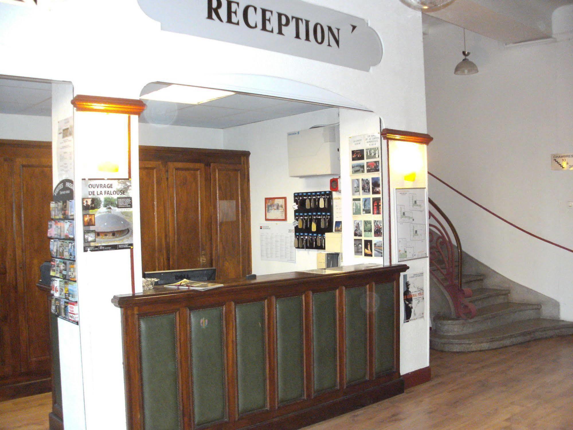 Hotel Bar Restaurant Saint Paul Verdun-sur-Meuse Eksteriør billede