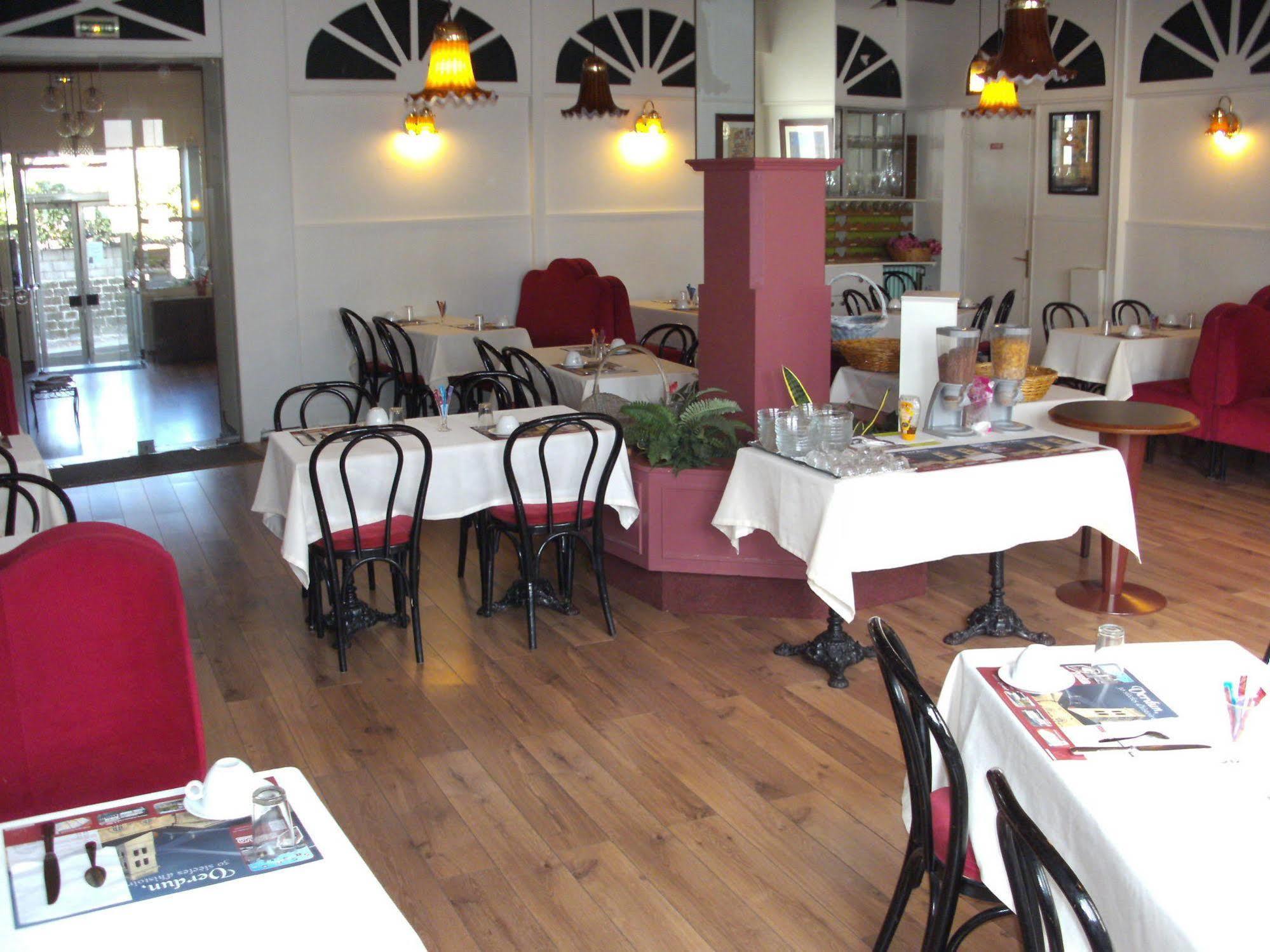Hotel Bar Restaurant Saint Paul Verdun-sur-Meuse Eksteriør billede
