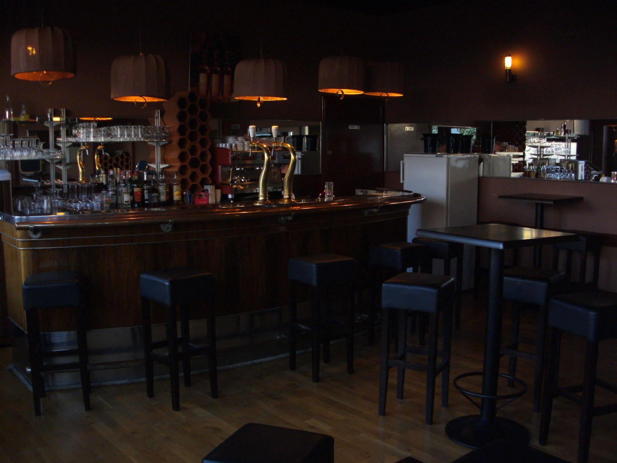 Hotel Bar Restaurant Saint Paul Verdun-sur-Meuse Eksteriør billede