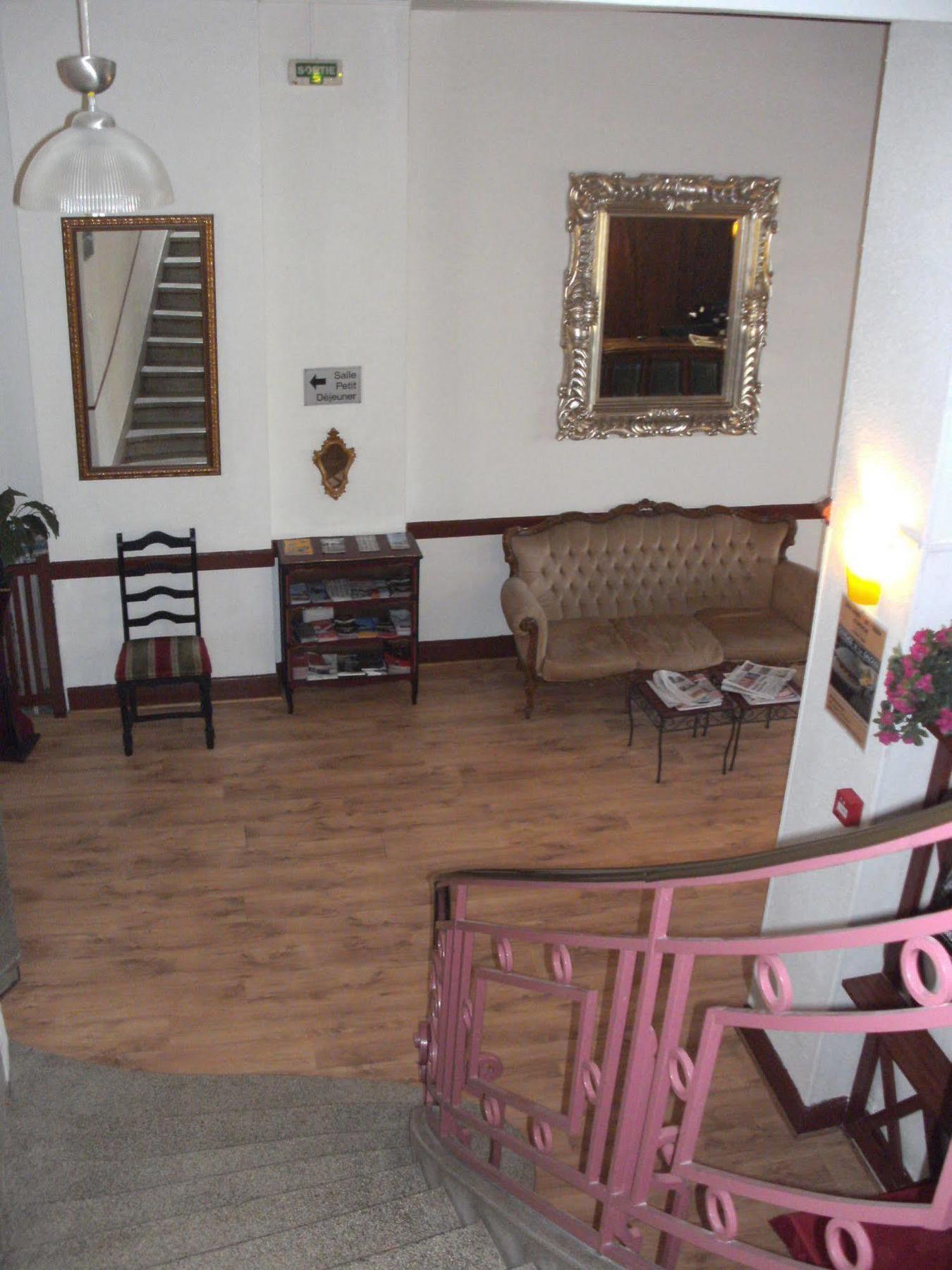 Hotel Bar Restaurant Saint Paul Verdun-sur-Meuse Eksteriør billede